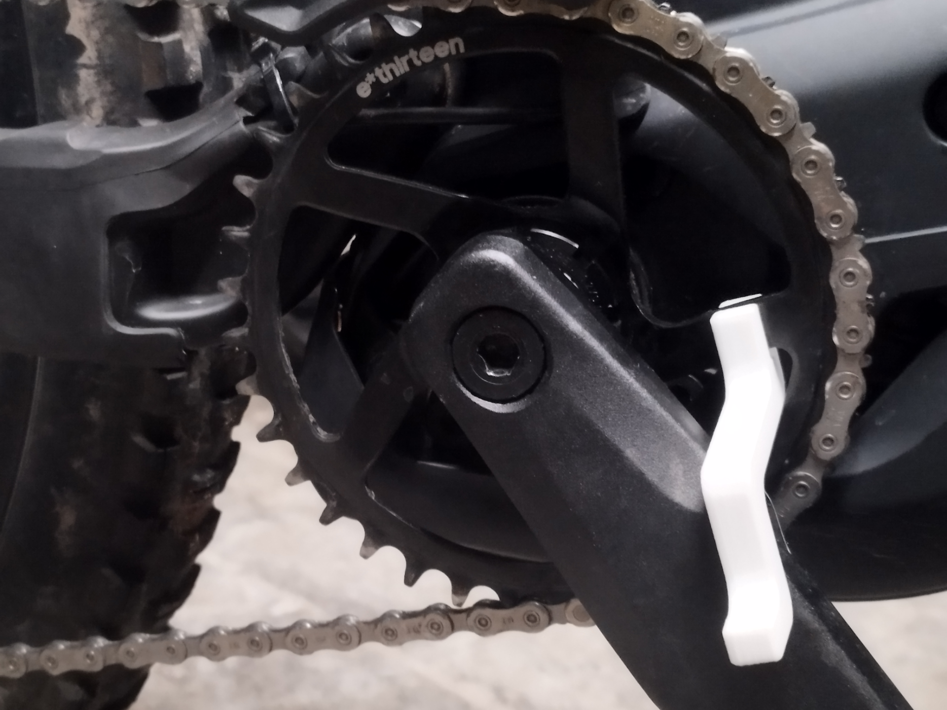 Chainring-Crank-Lock zur eBike Kettenreinigung
