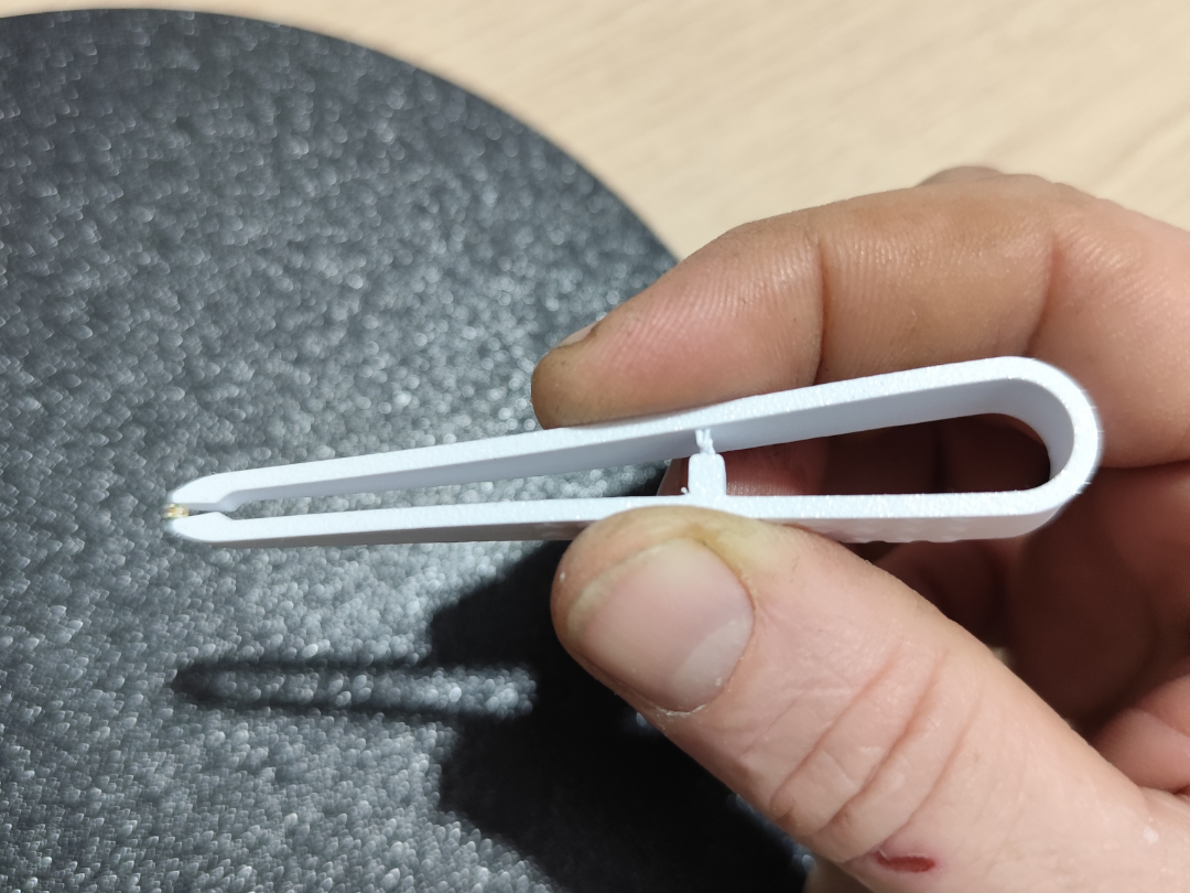 Precision pliers