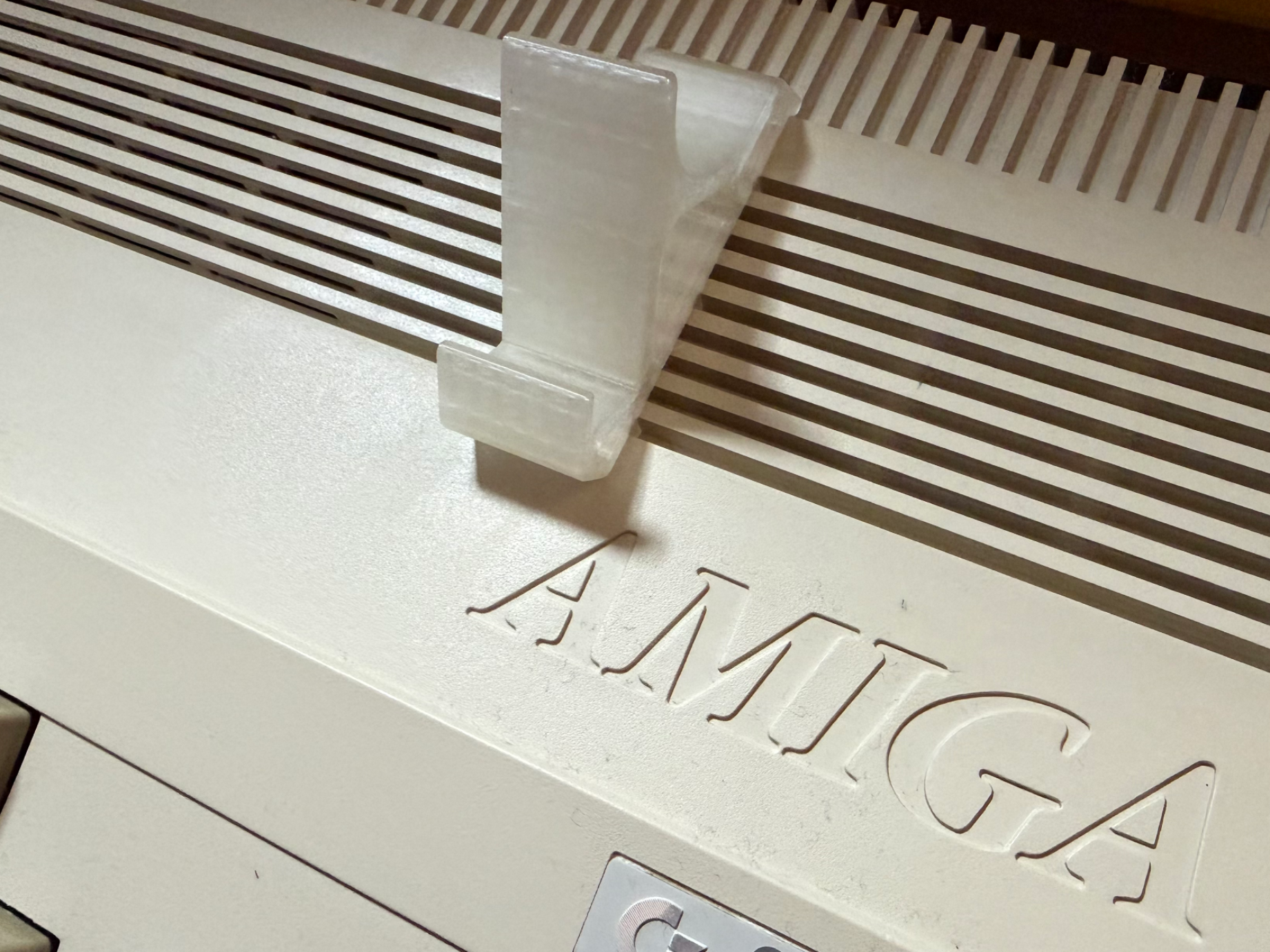 Amiga A500 Display Stand (eg. ZSUS PM14A-2K)