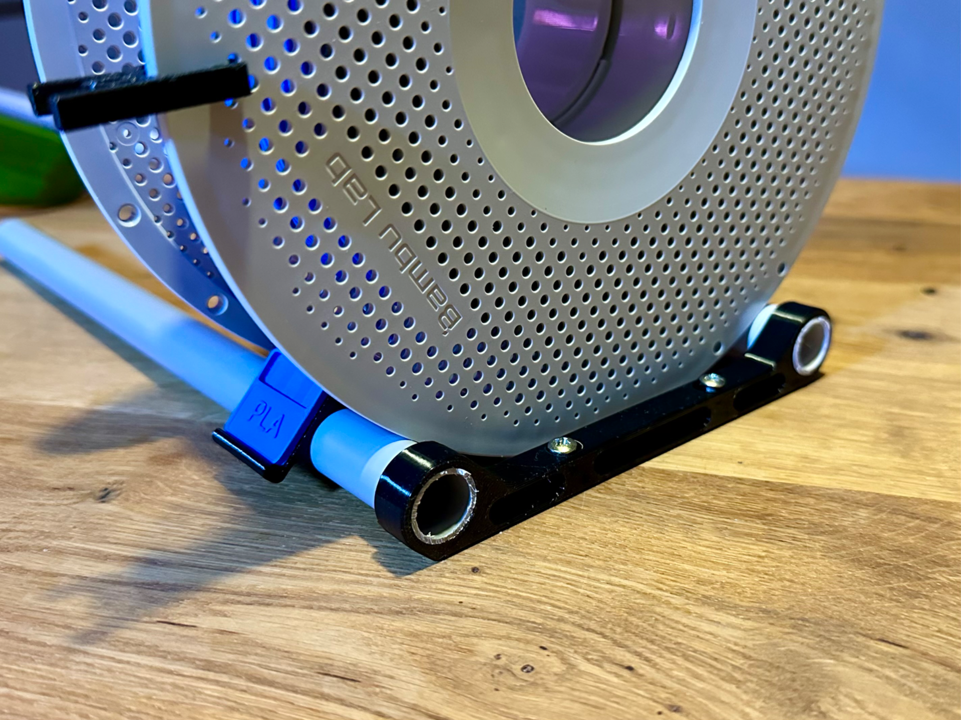 Filament spool holder for 16-22 mm pipes w/ screws