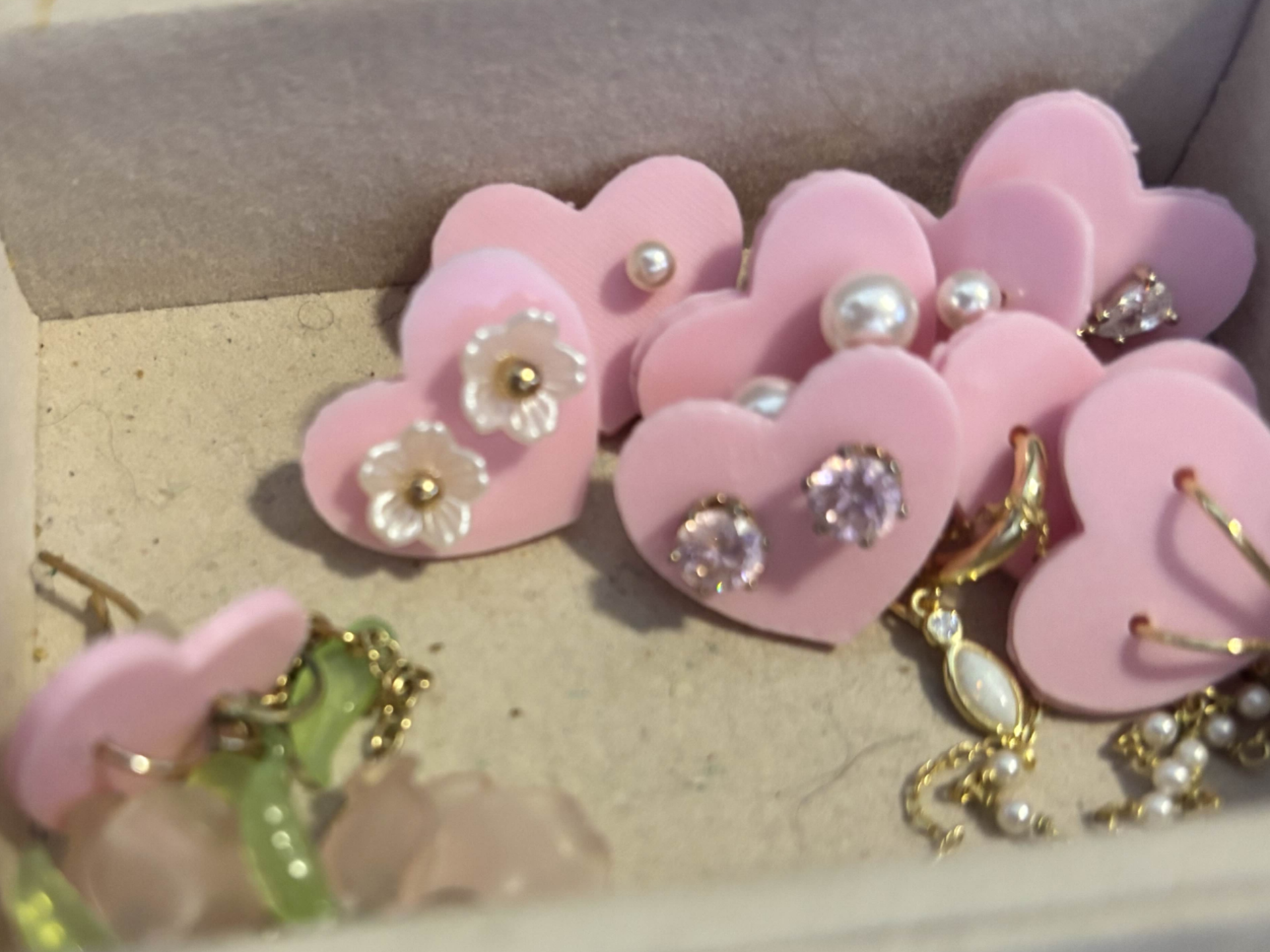 heart earring card