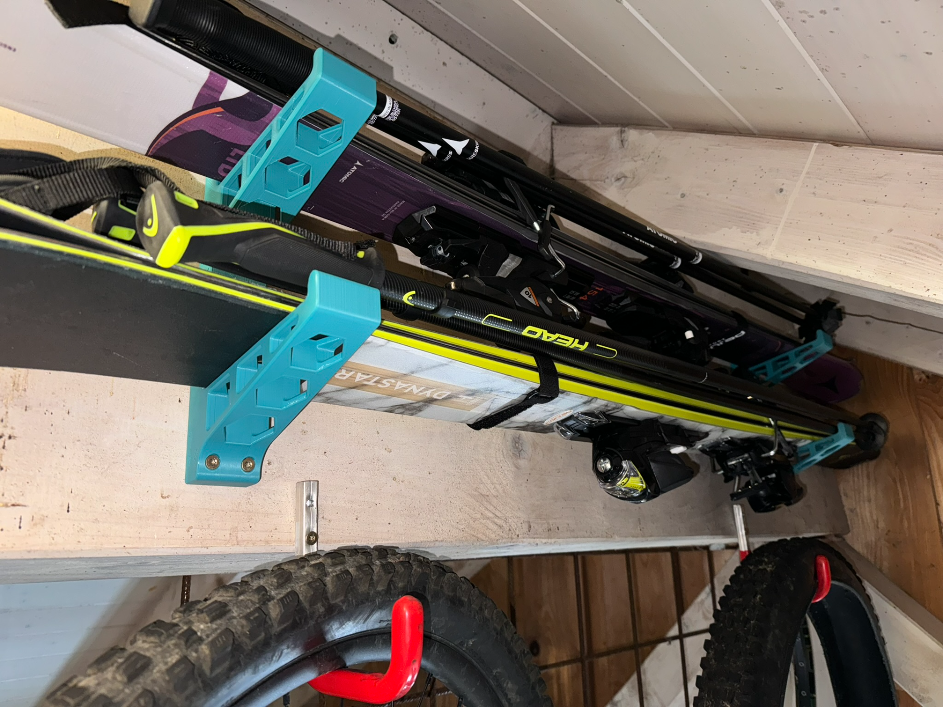 solid Ski Rack / Wall Mount / Ski Holder