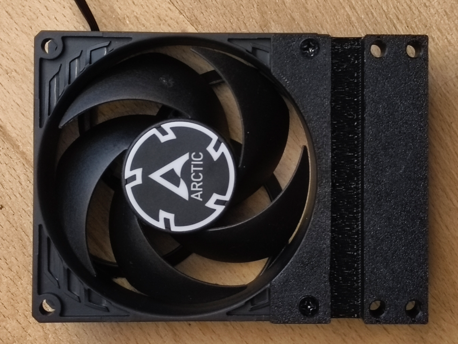 Lian Li A3-mATX - 80mm fan offset bracket