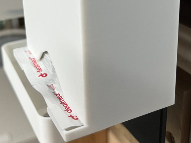Skadis - Alcohol Wipe Dispenser