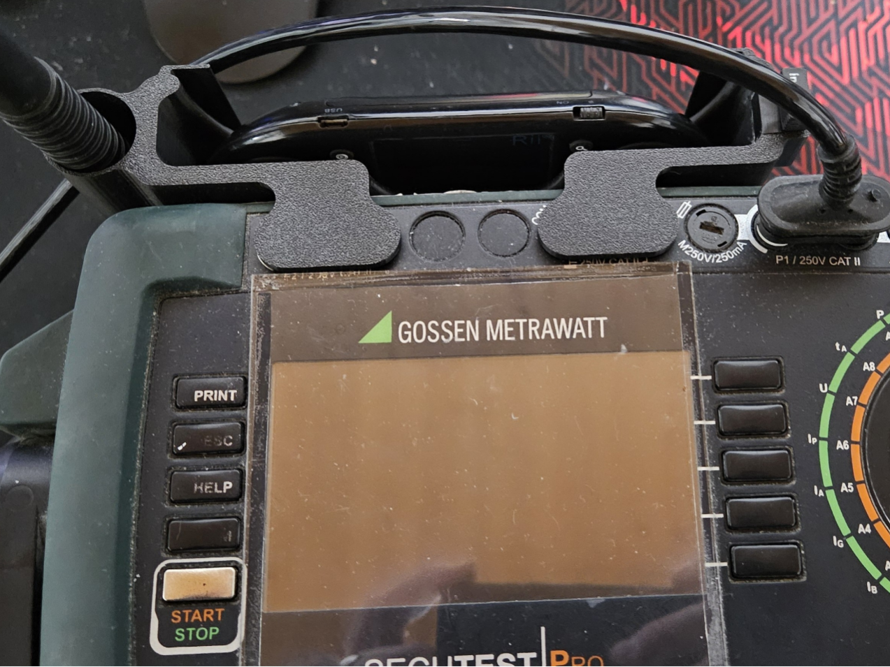 Halterung Tastatur/Sonde Gossen Metrawatt Secutest