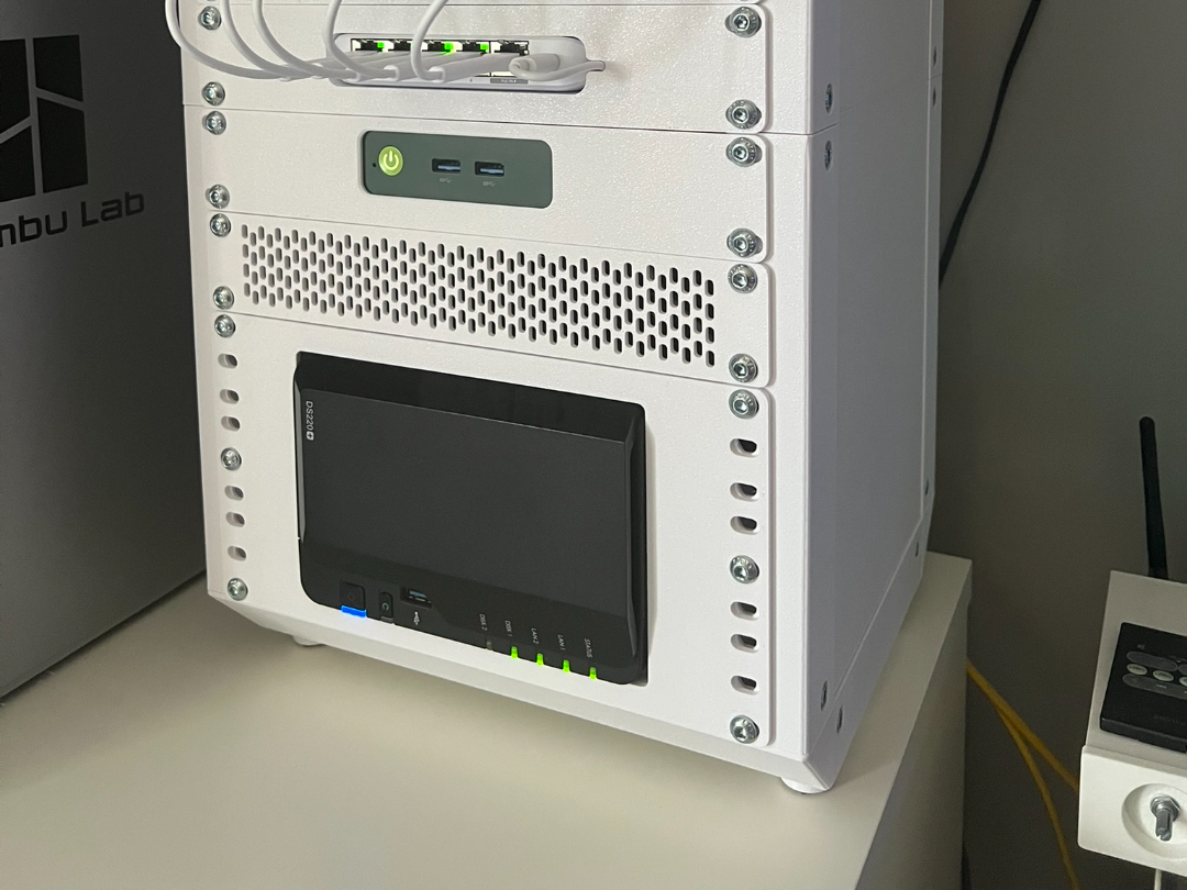 Synology NAS DS220+ 224+ DS720+ 10-inch Rack Mount