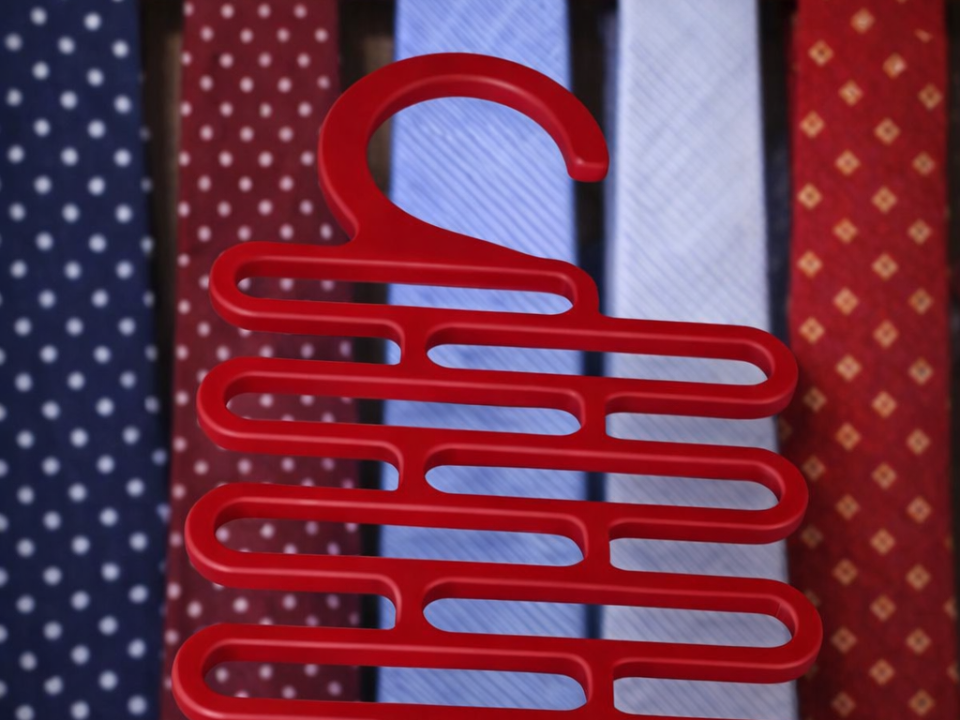 tie rack