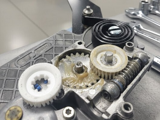 Bmw E-34 Brose seat gearwheel