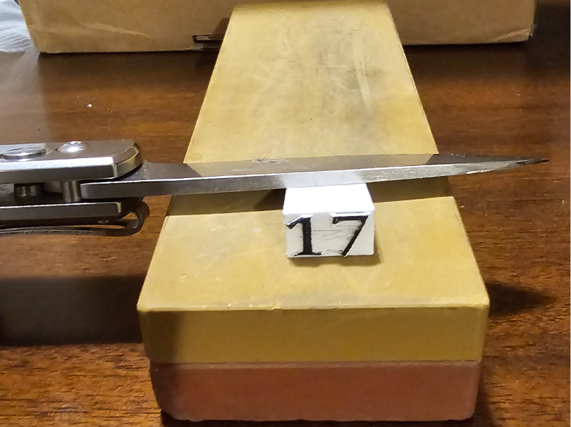 Knife sharpening angle blocks