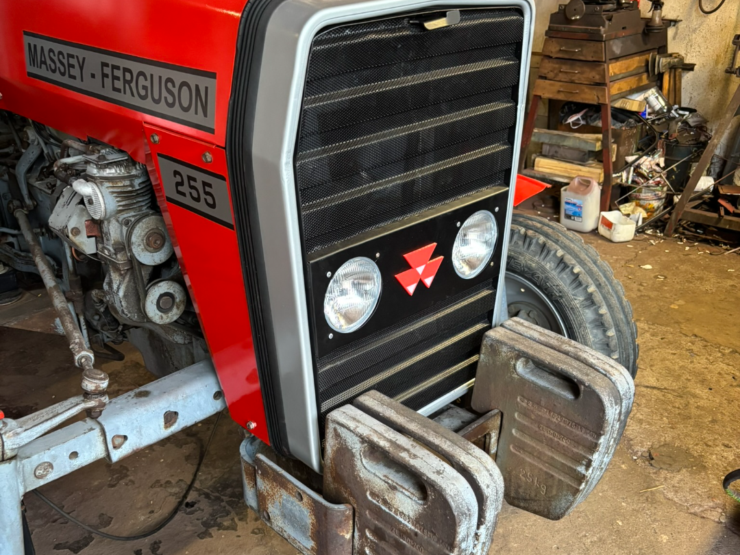 Massey Ferguson logo
