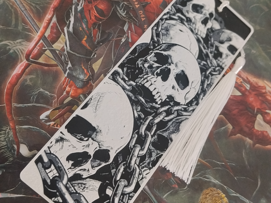Bookmark-Chains and skulls