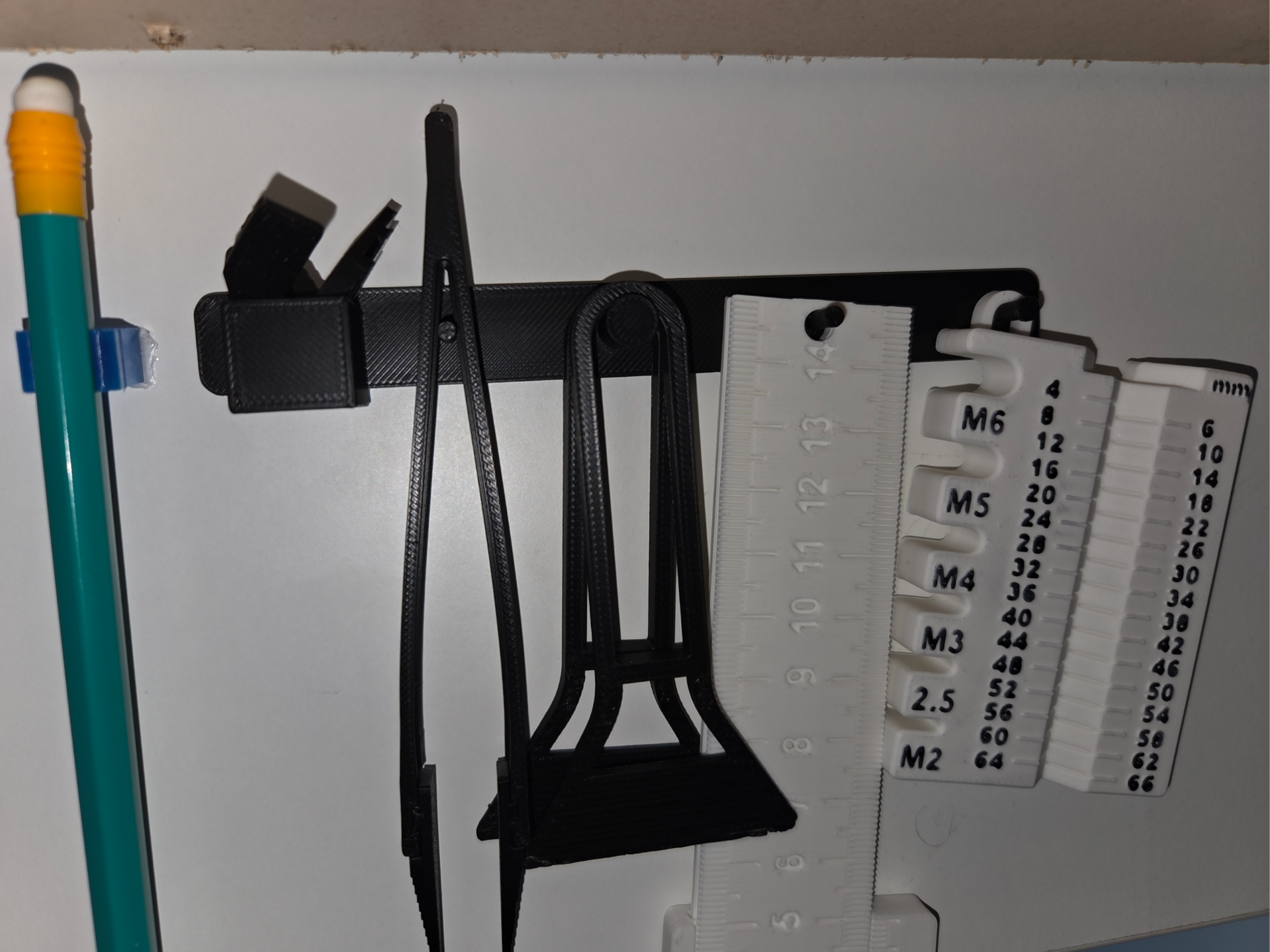 Multi tool holder