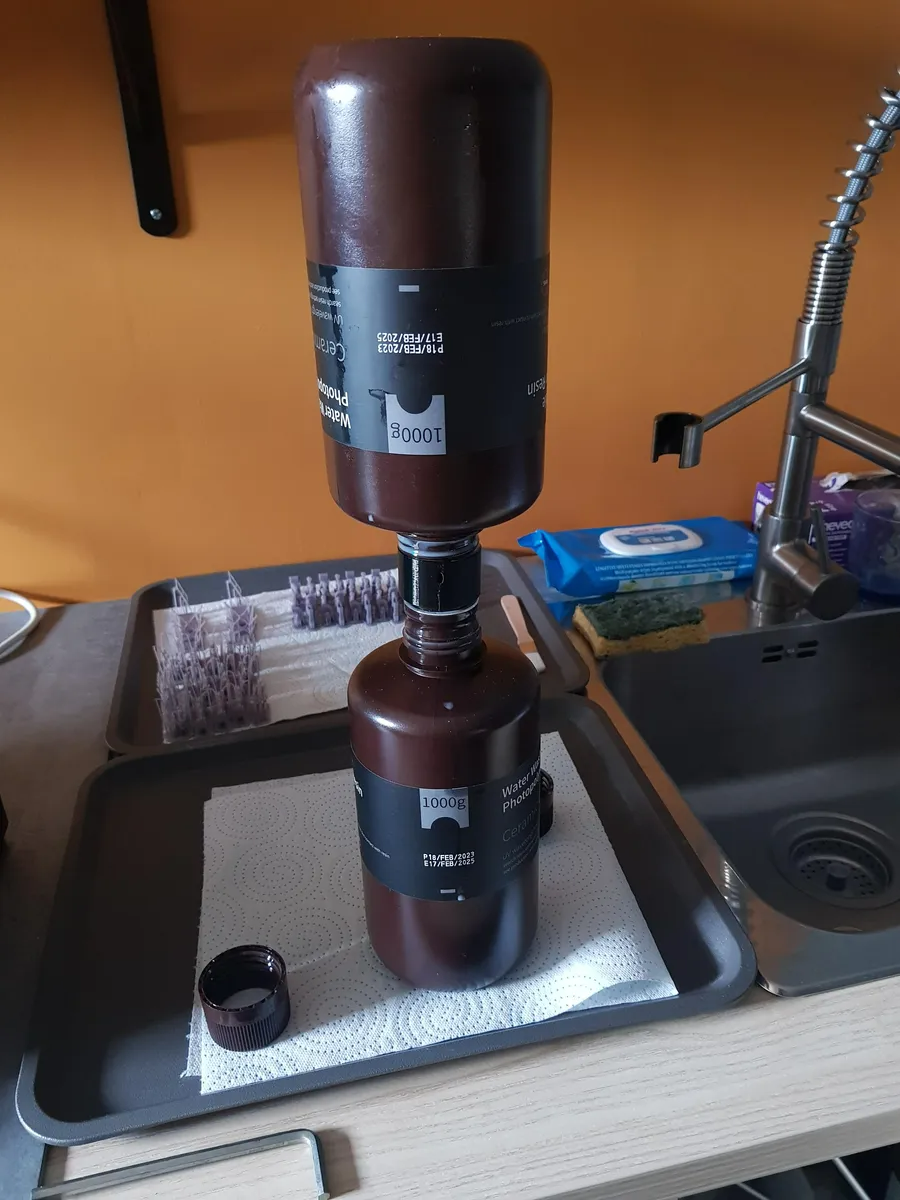 Resin transfert bottle tool