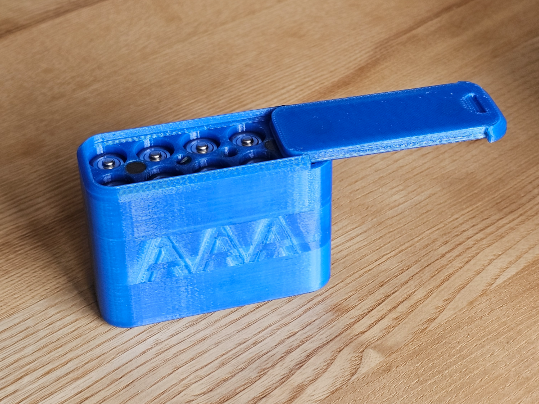 AAA battery box case magnetic