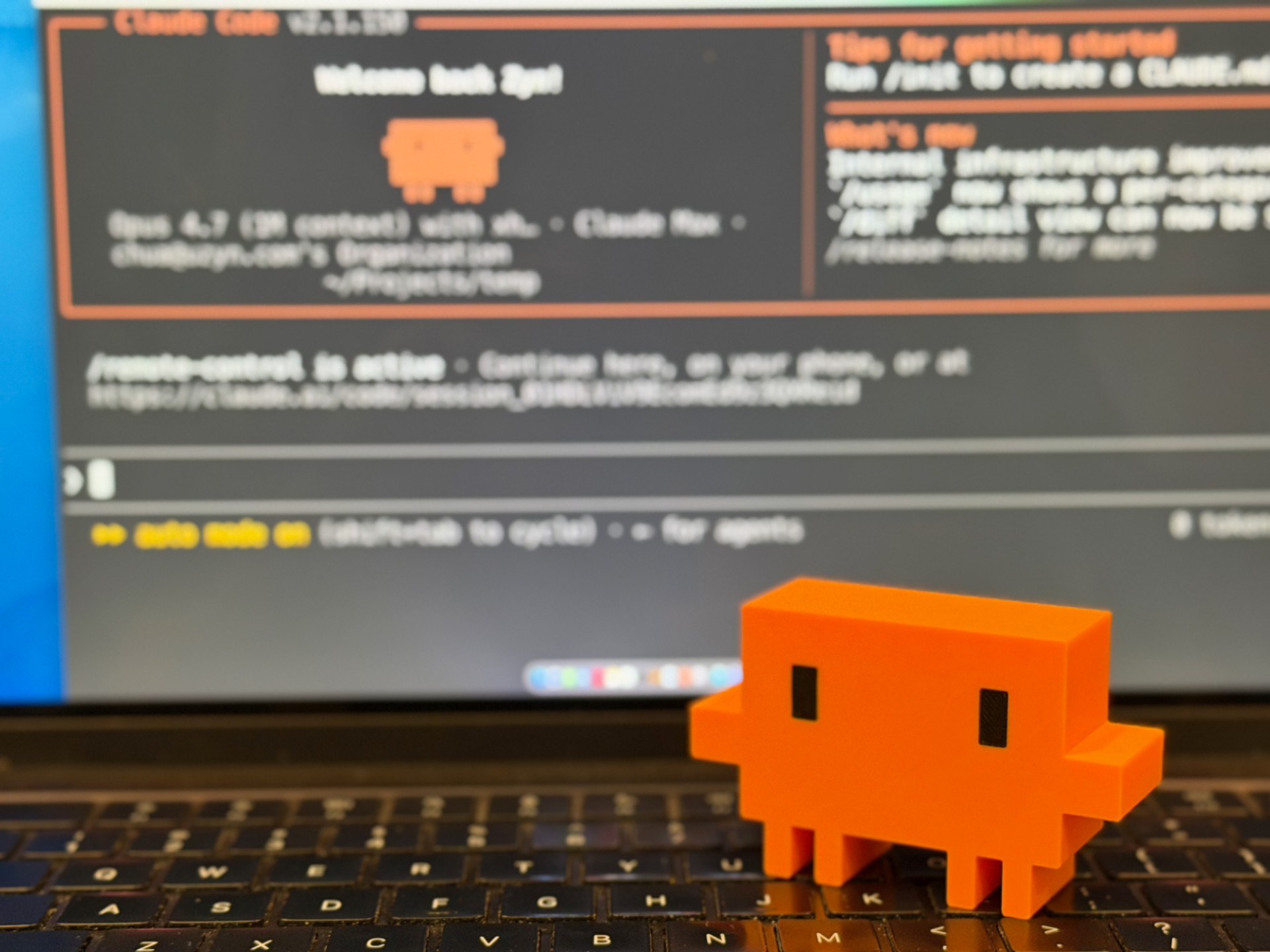 Clawd the Claude Code mascot (AMS print-in-place)