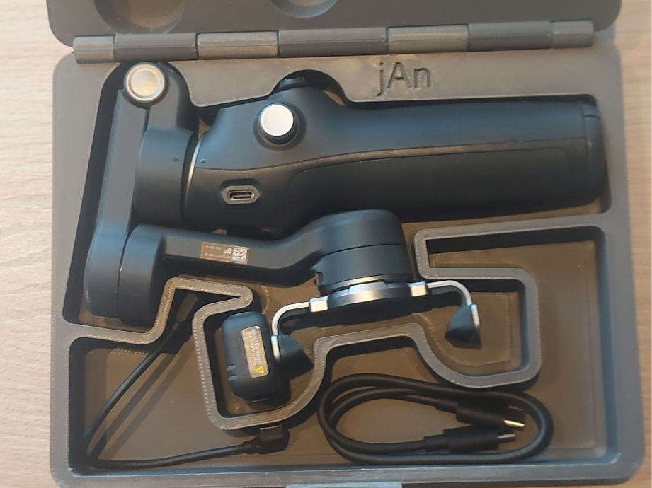 DJI Osmo Mobile 8 box