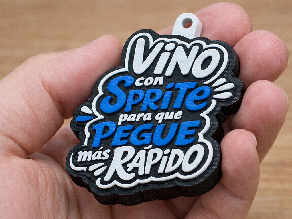 Abridor de latas llavero Vino y Sprite frase Messi