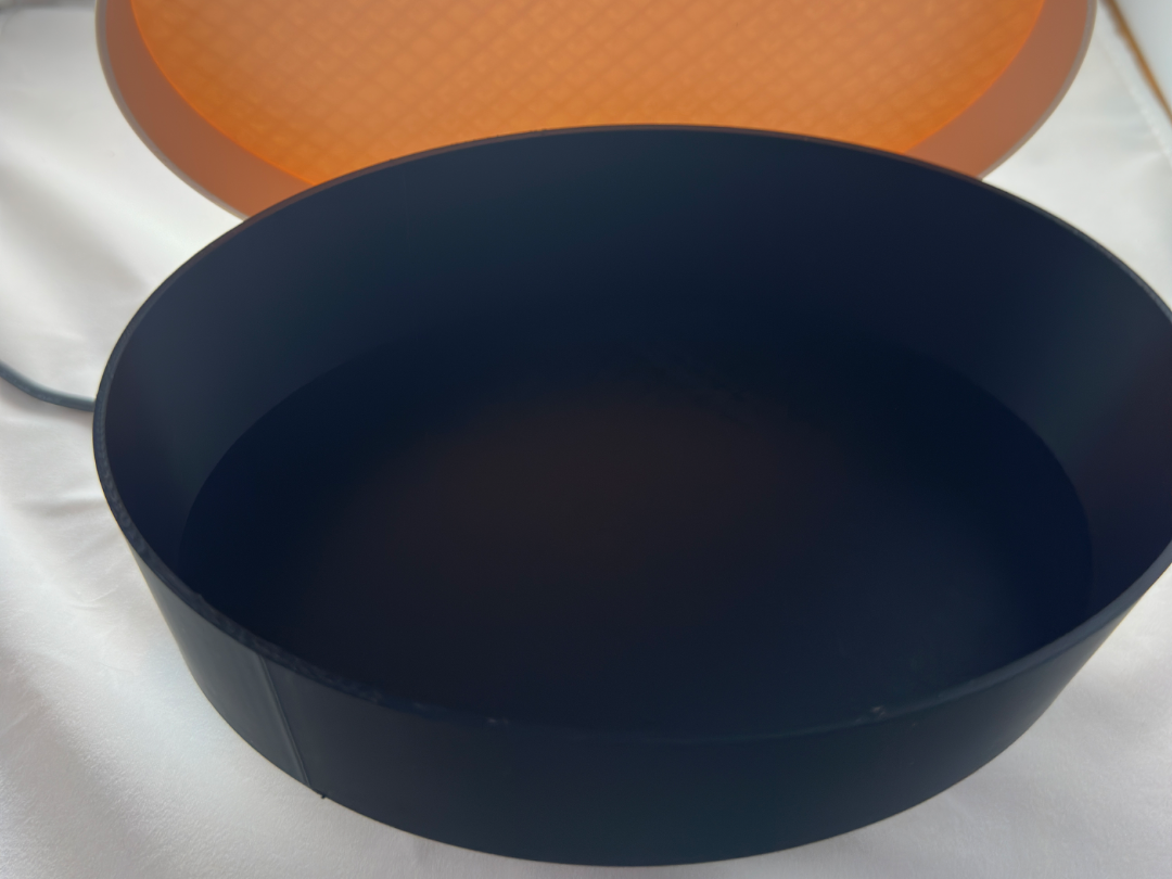 Schale mit Deckel in Elipsenform