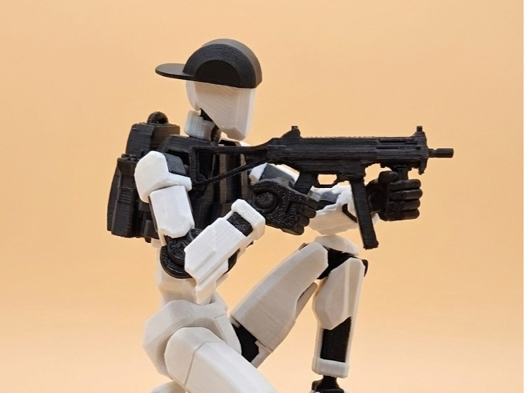 Dummy 13 HK UMP SMG GUN
