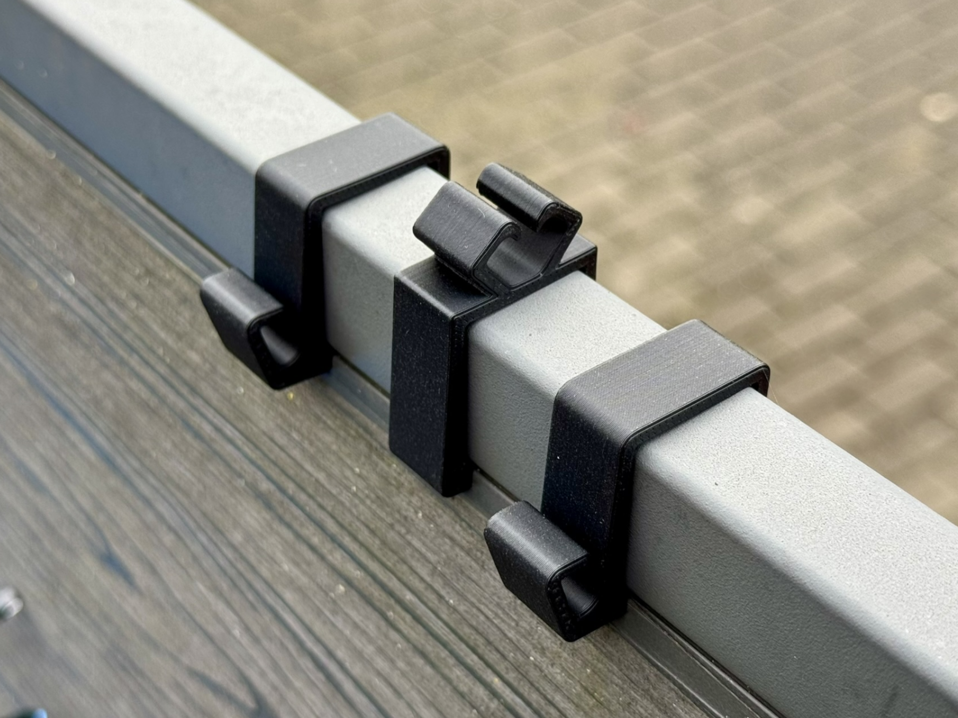 Fence Hook Clips for Aluminum Top Profiles