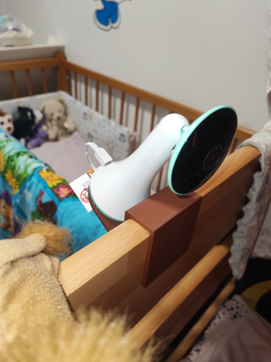 Baby camera holder TrueLife NannyWatch A15 on bunk bad