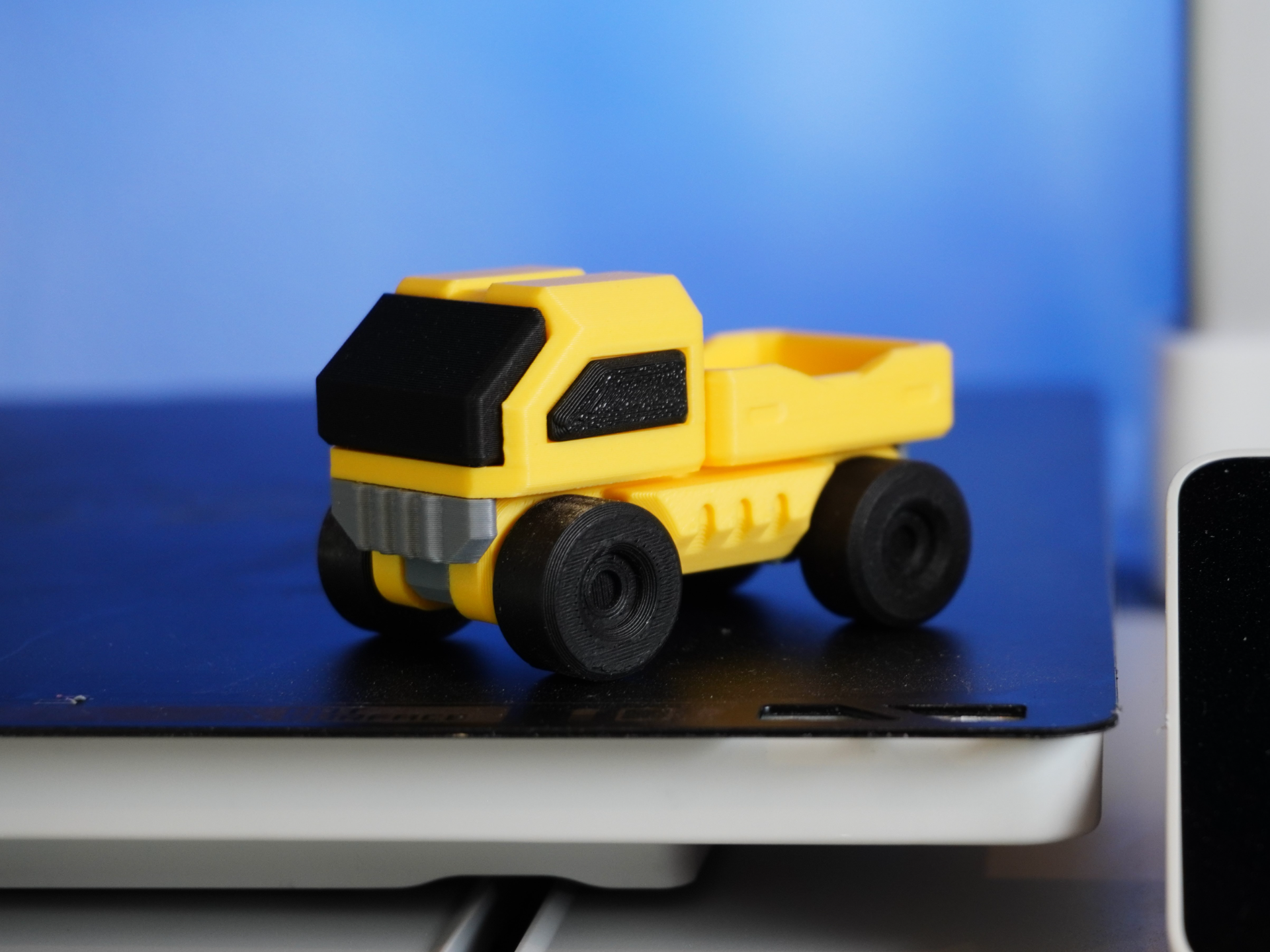 Utility Truck: Pickup - Model Kit