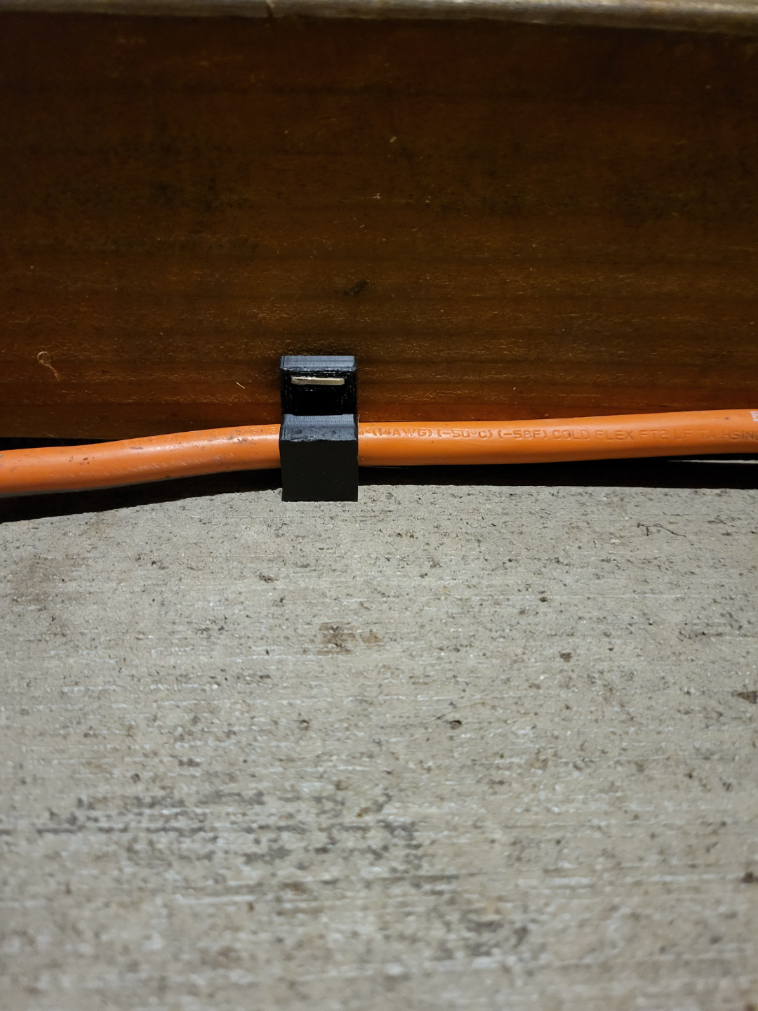 Extension Cord Retaining Clip