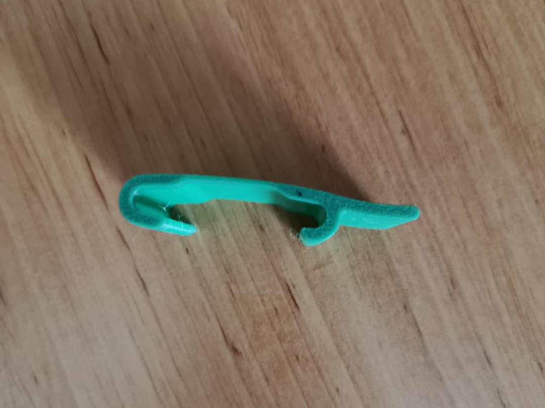 Clip for Savic pet cage