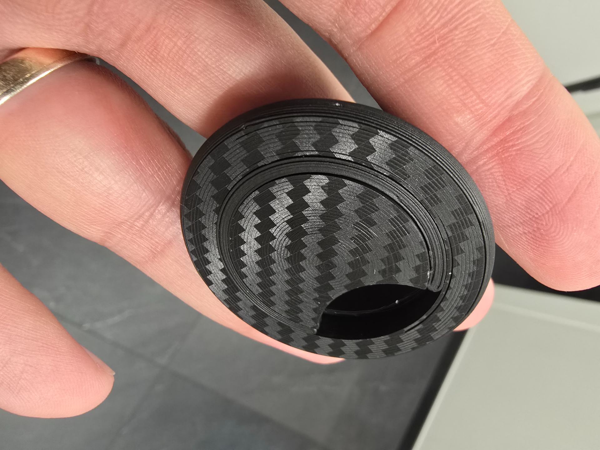 Stylish 3D-Printed Desk Cable Grommet (Ø35mm)