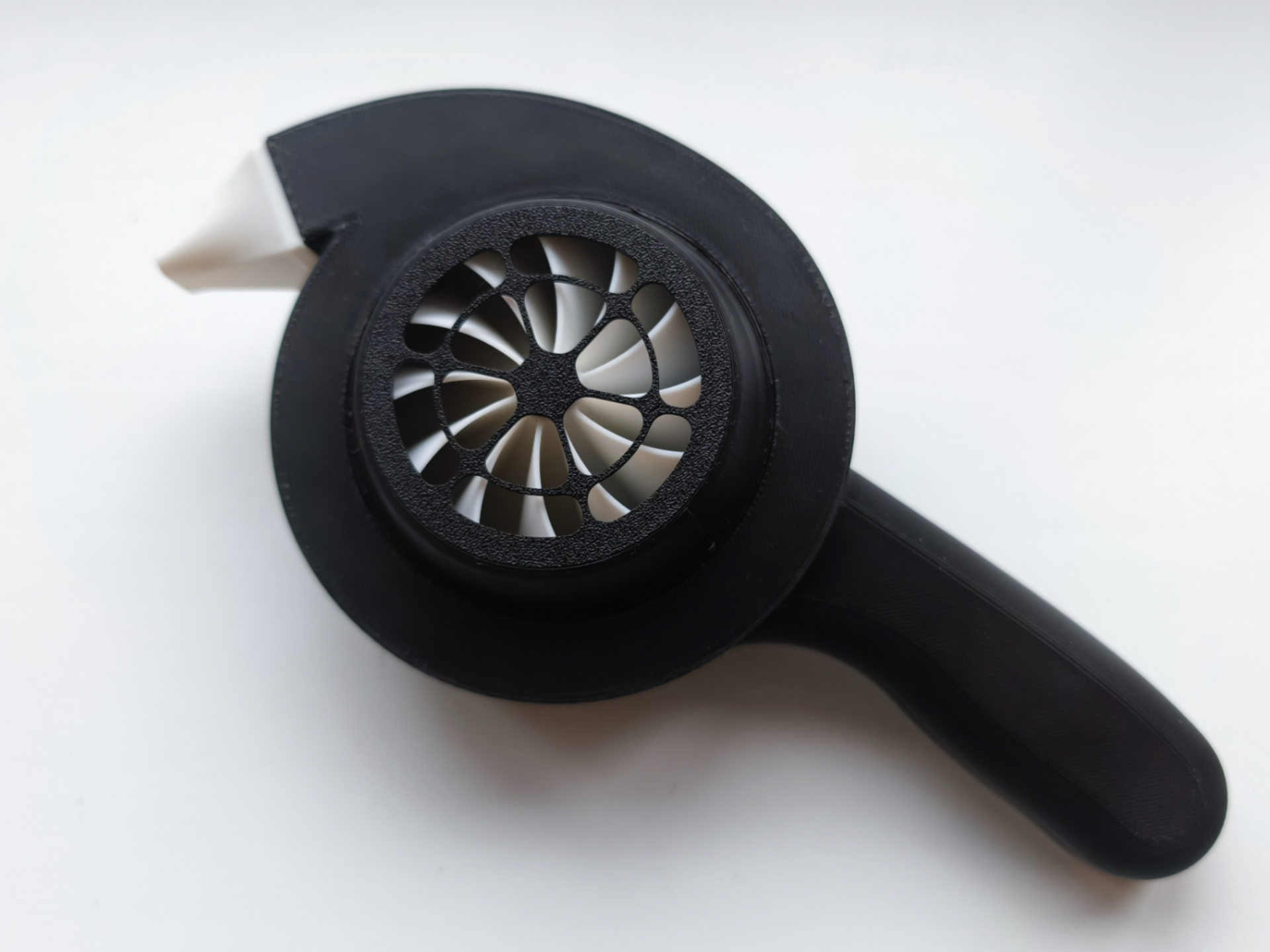 Hand-Crank Turbo Snail–3D Printed Mini Dust Blower