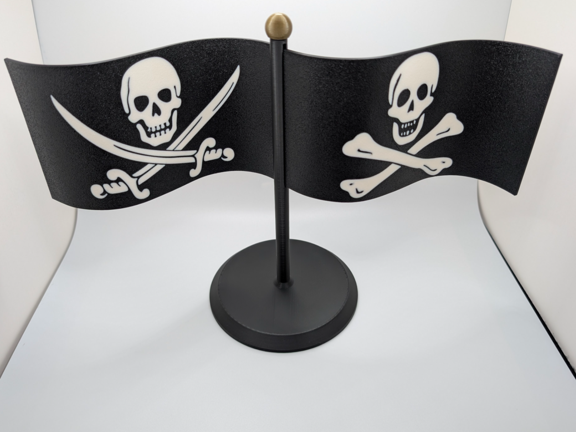 Round Flag Pole - Dual Flags