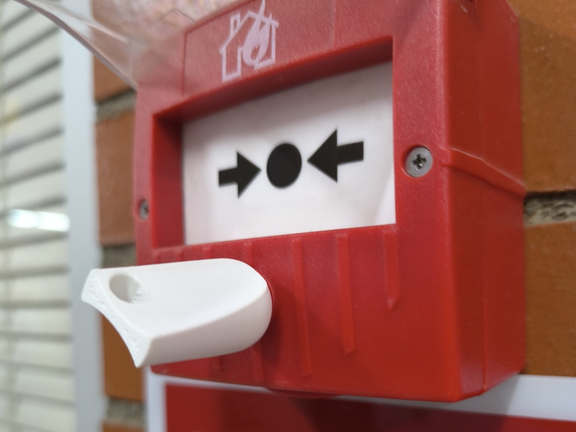 Llave rearme pulsador alarma incendios