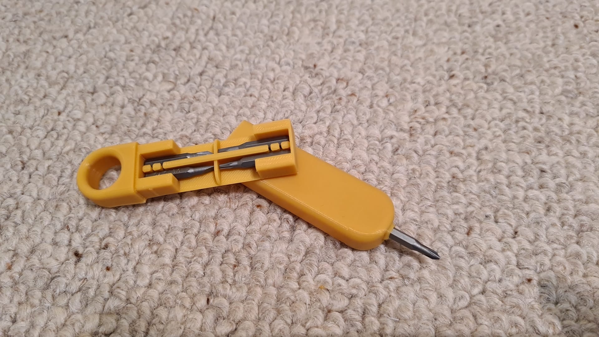 Pocket Screwdriver Kit (4mm Bit Edition)