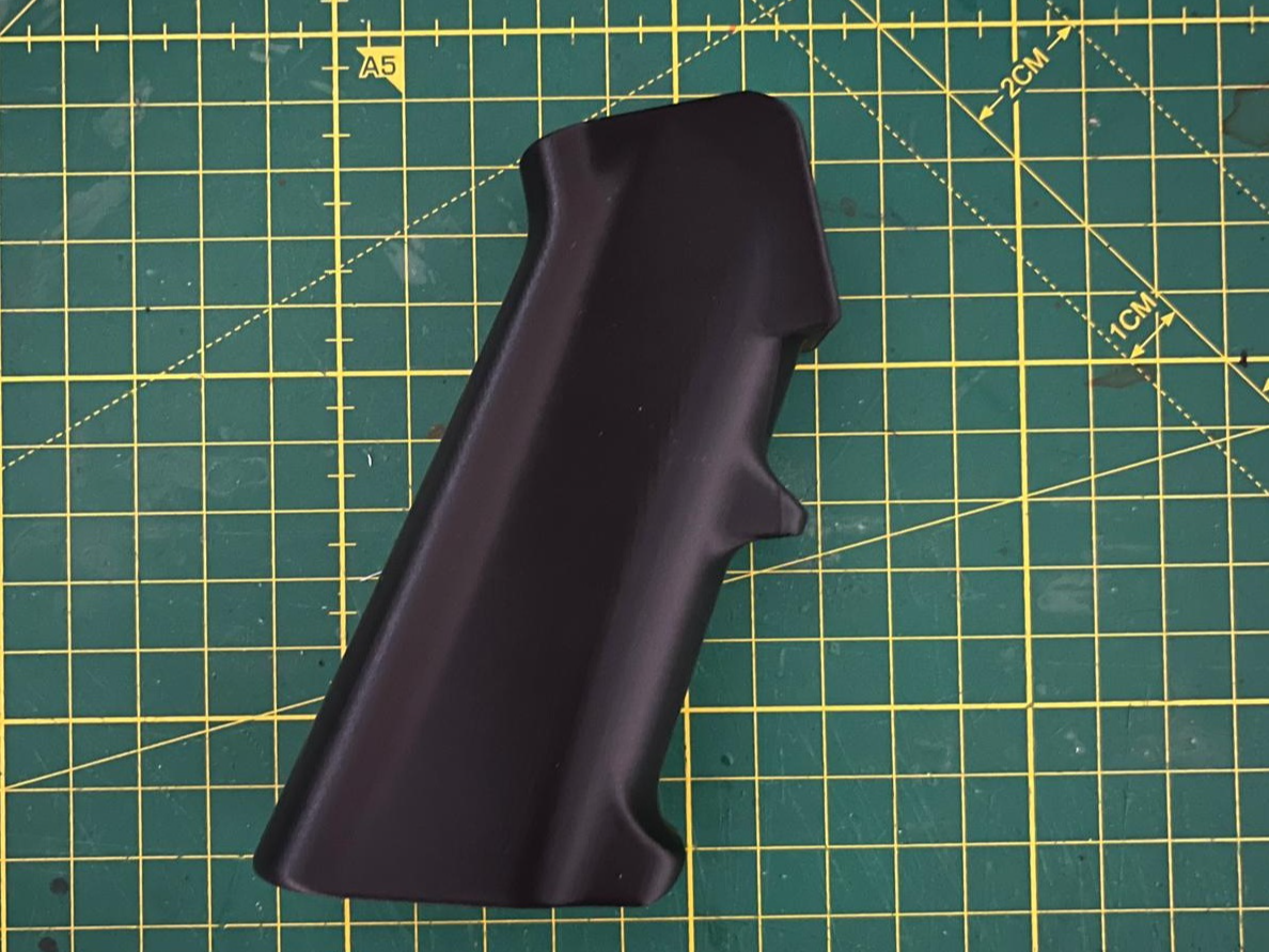 Hand Grip For M4A1 / Normal and Section View