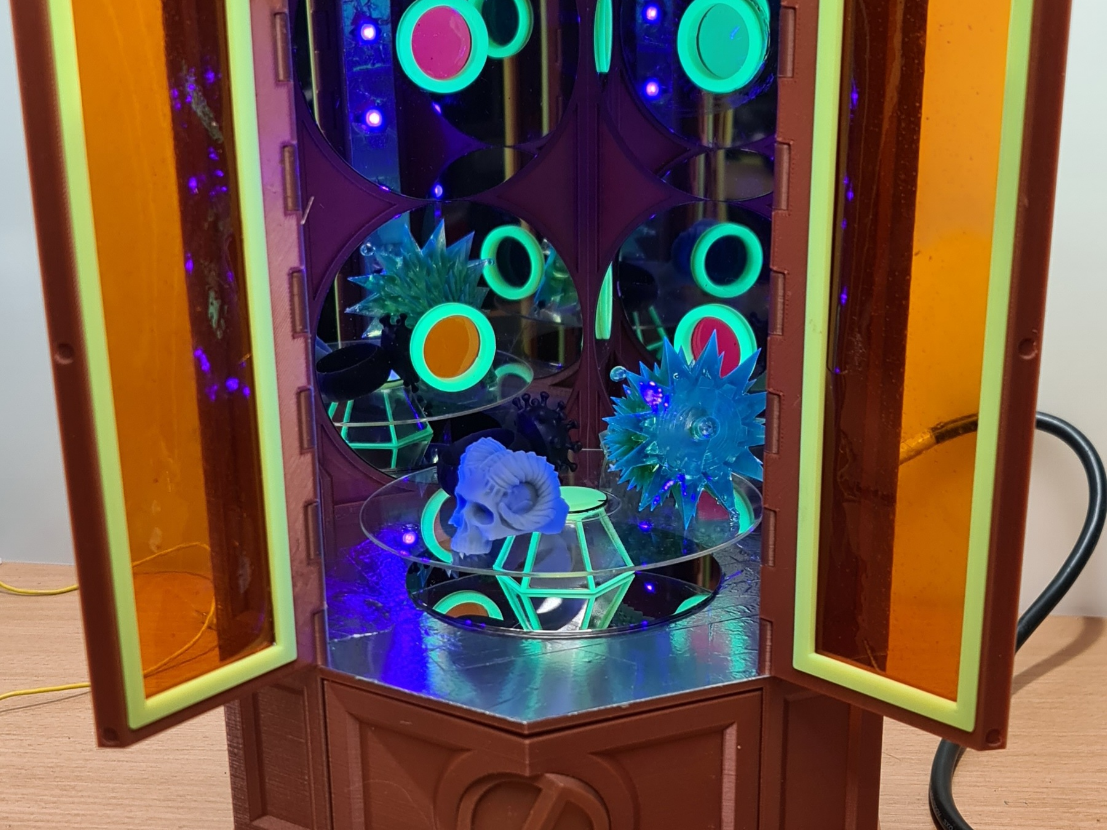 UV chamber with a timer.