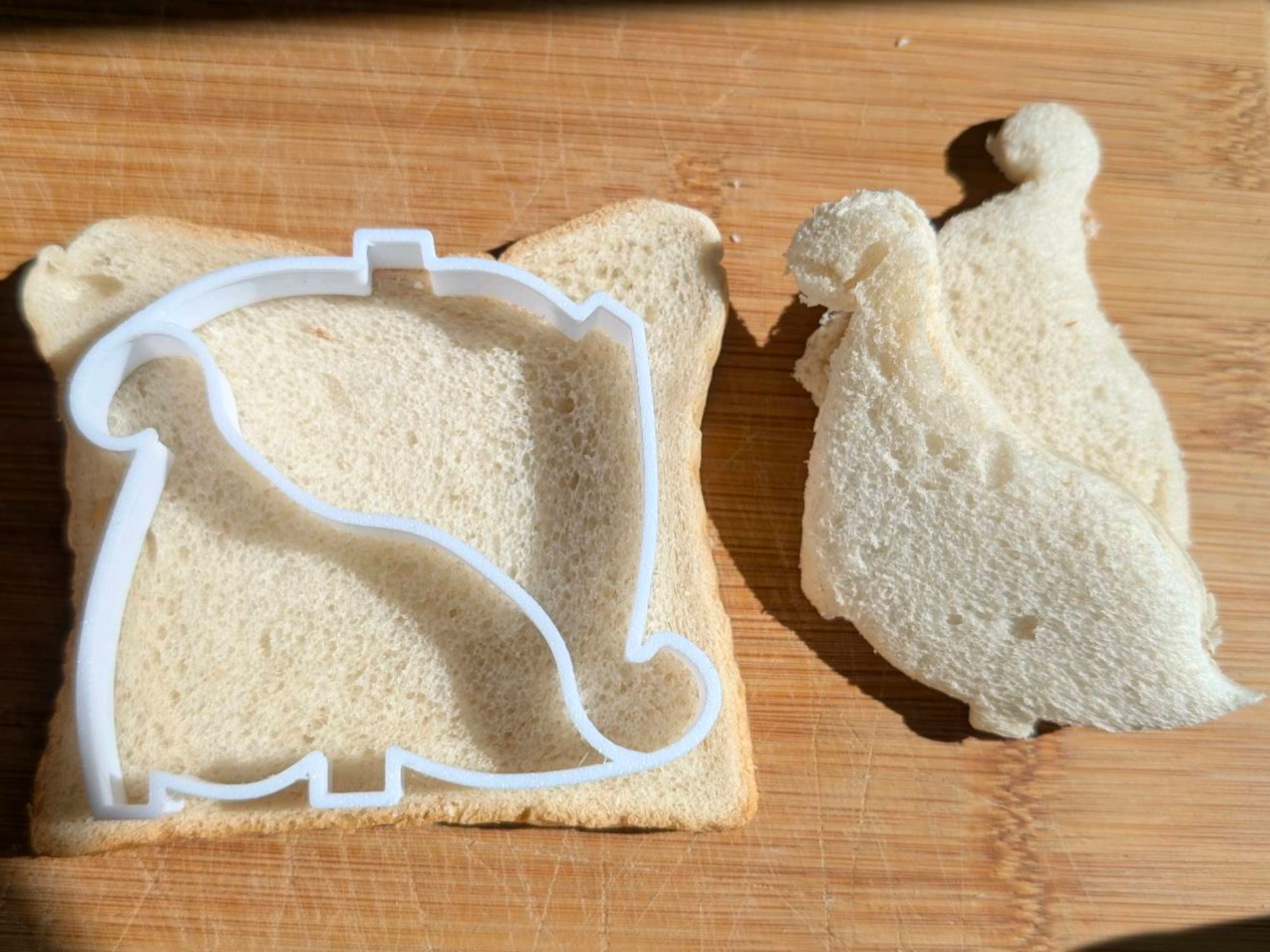 Sandwich Cutter dinosaur toust bread