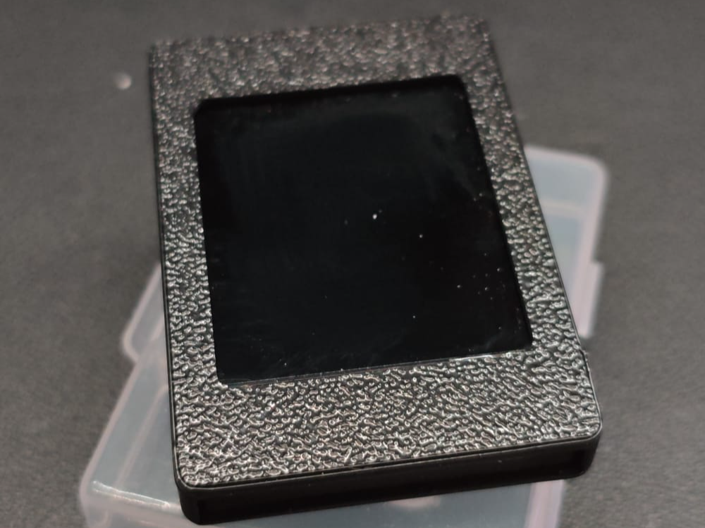 1.69 TFT Display Case