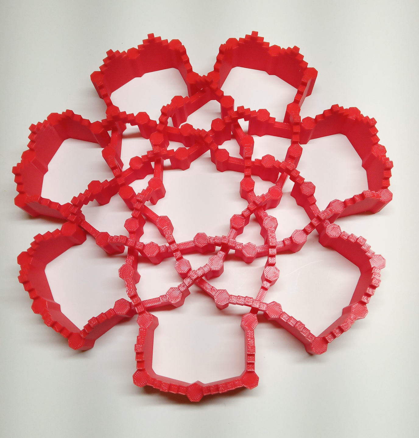 21 Crossing Wall Walker Courtyard Knot 1