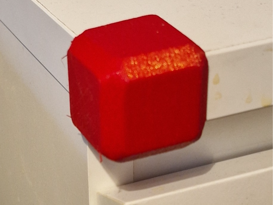 Corner protector / Cantonera