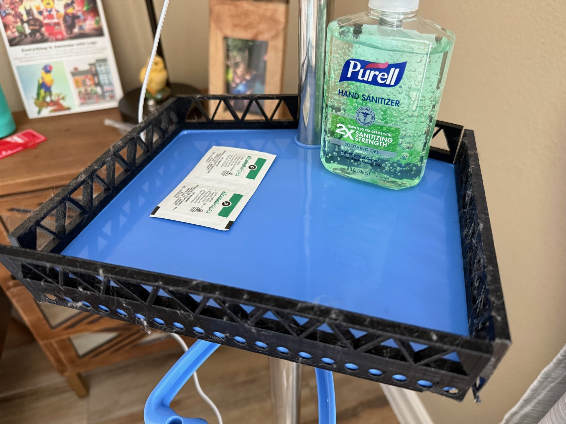 IV Tray Fence