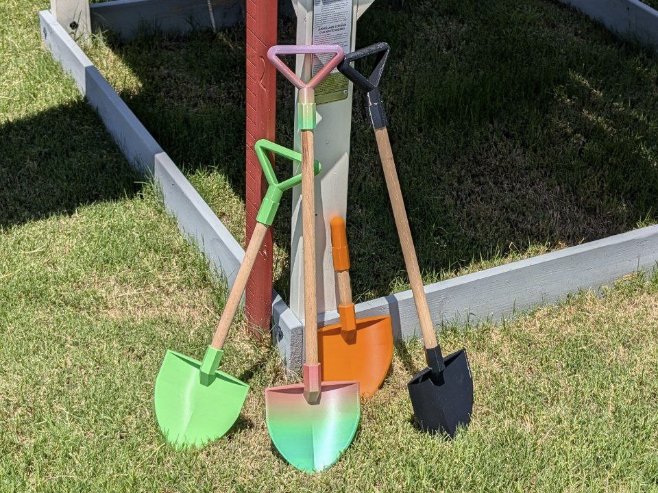 Modular Shovel Set for Sand and Dirt