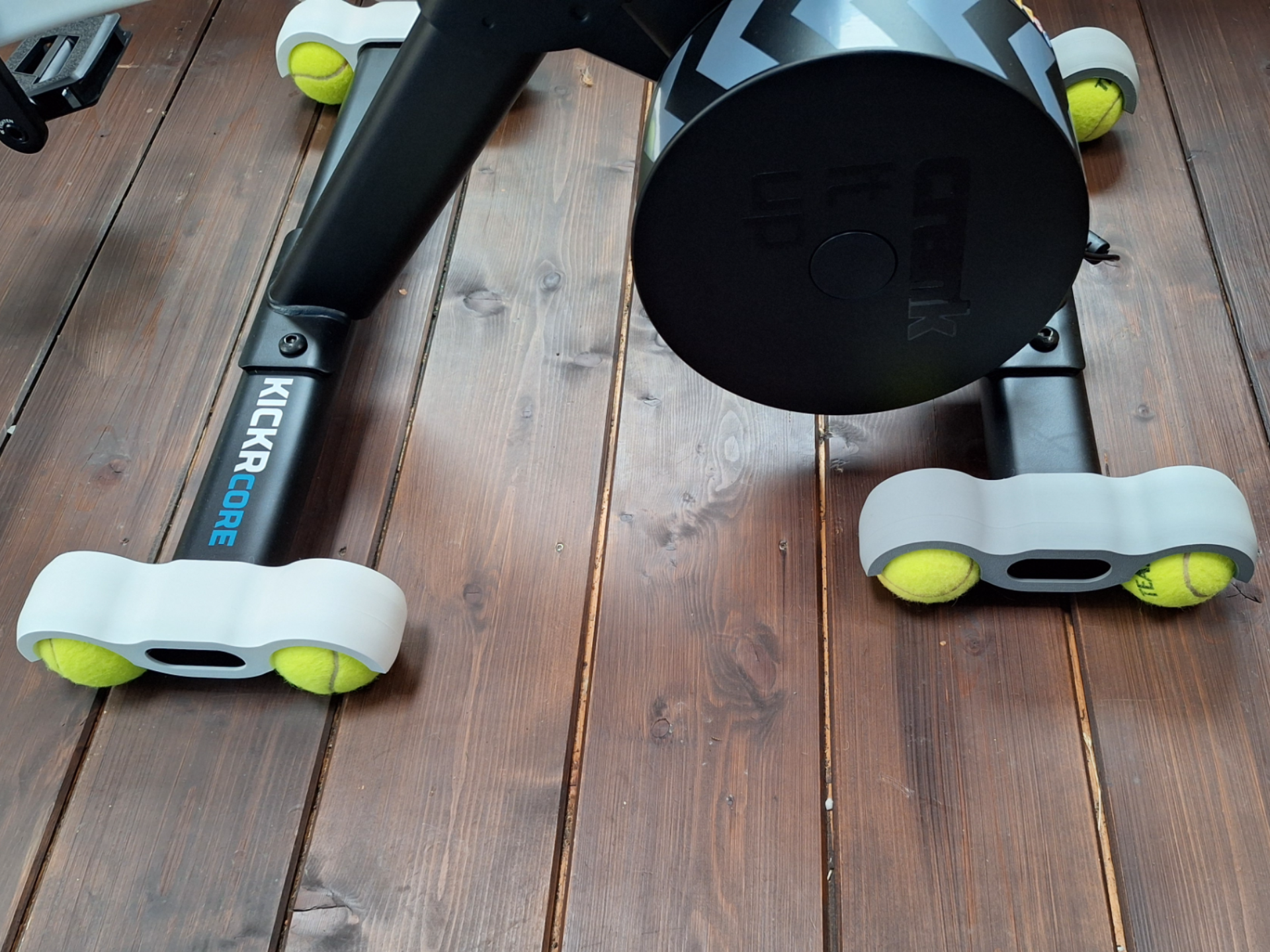 Kickr Core 2 Rocker Feet for tennisballs