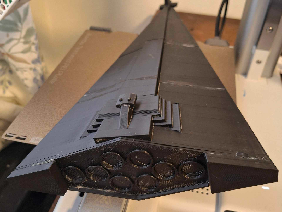 1:53,000 scale Eclipse Class Dreadnought
