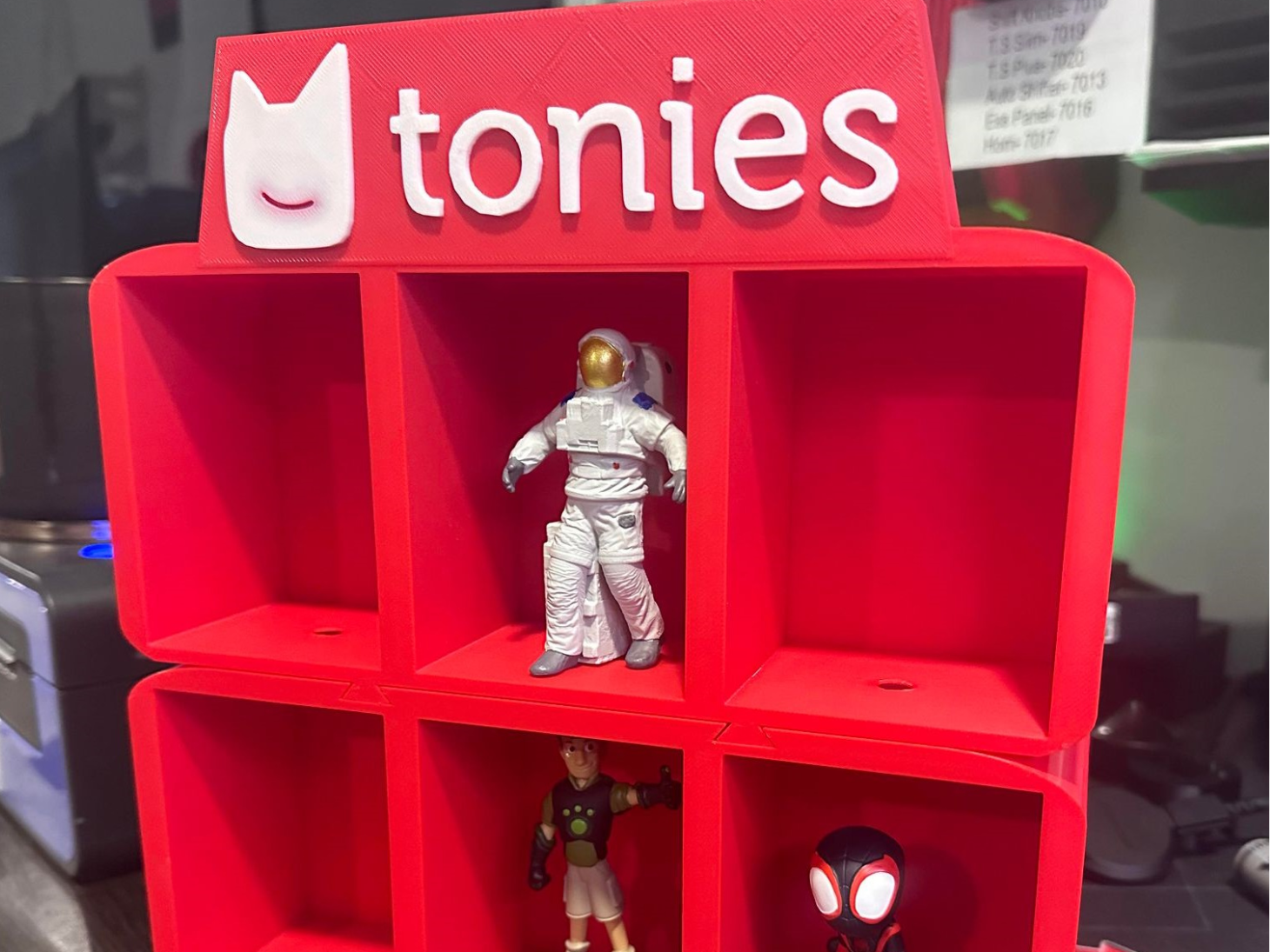 Toni Box organizer