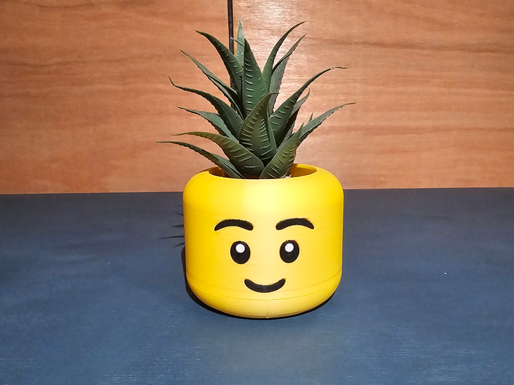 brick head planter with screw on drip tray