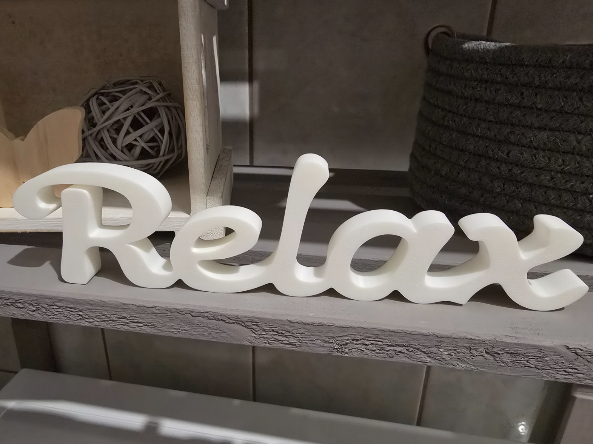 Relax Schriftzug