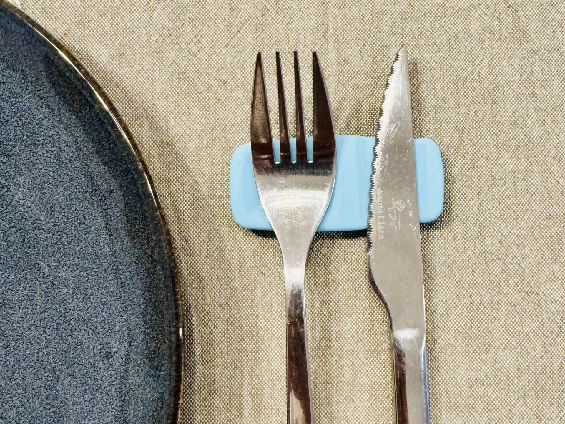 Cutlery rest
