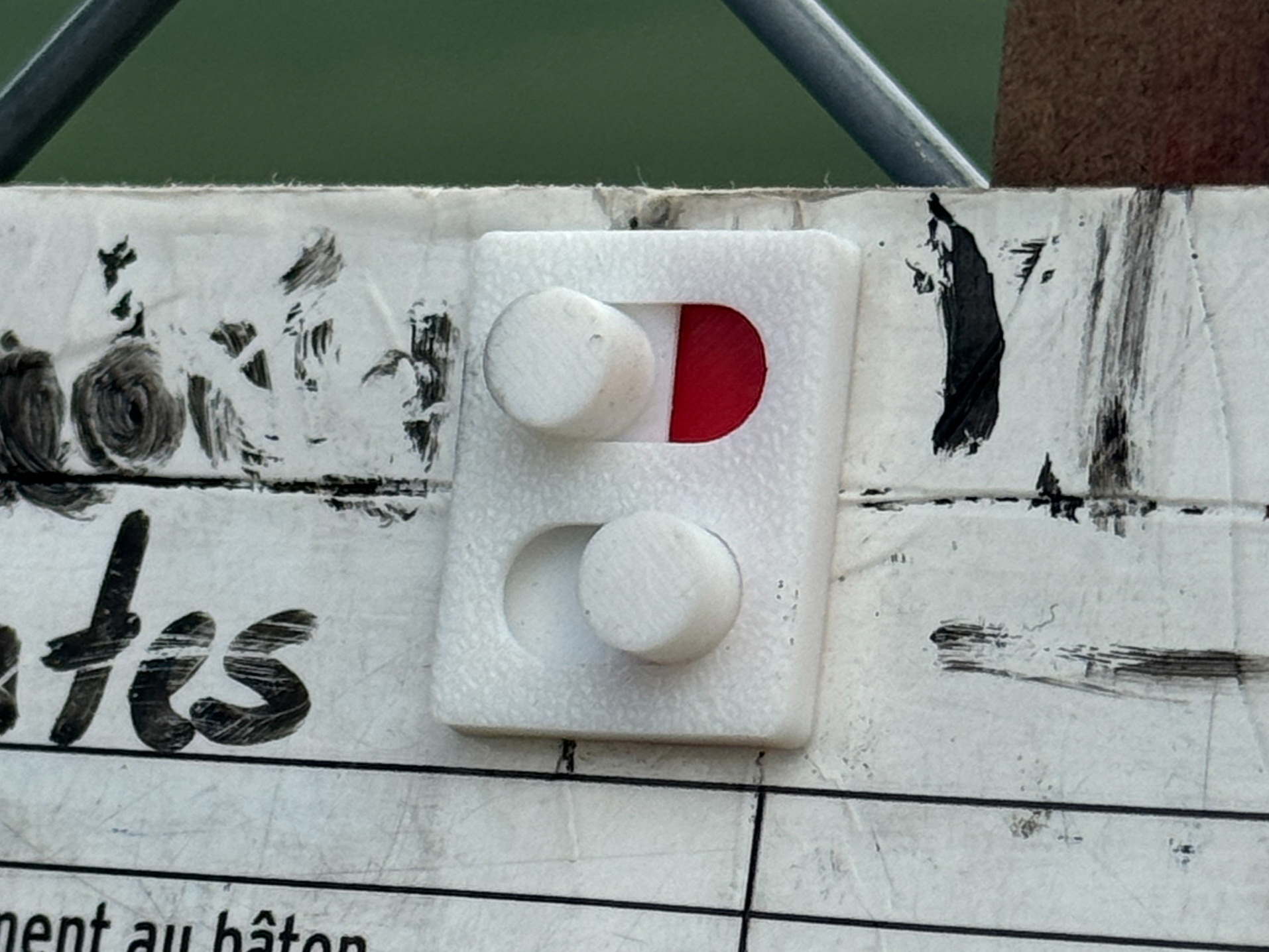 Minimal Toggle Switch (Baseball 2 outs counter)