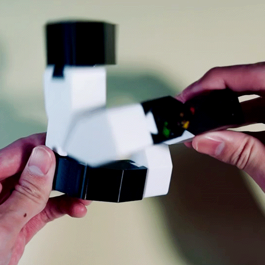 TPU 6-bar spatial linkage fidget toy