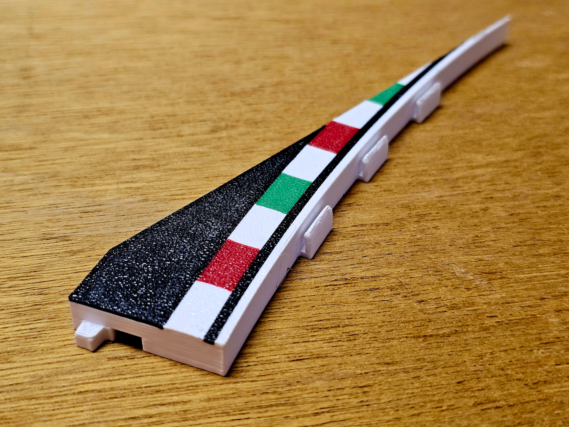 18" outside cut to straight AFX Track Border